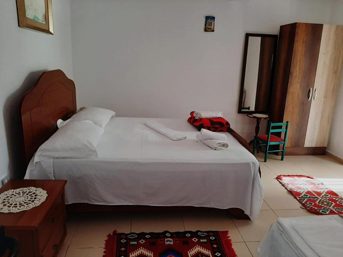Guest House Noah&Kristel Μπεράτ Εξωτερικό φωτογραφία